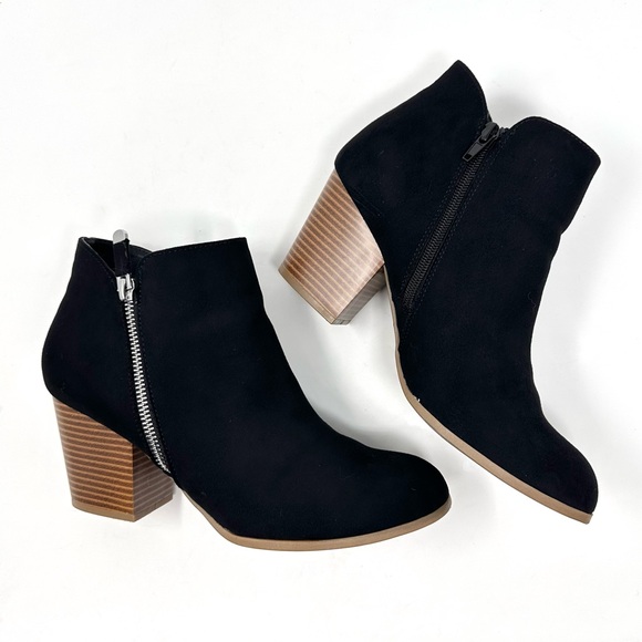 Style & Co Masrinaaf Women's Black Microsuede Ankle Booties - Picture 8 of 11